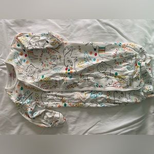 Magnetic me newborn gown